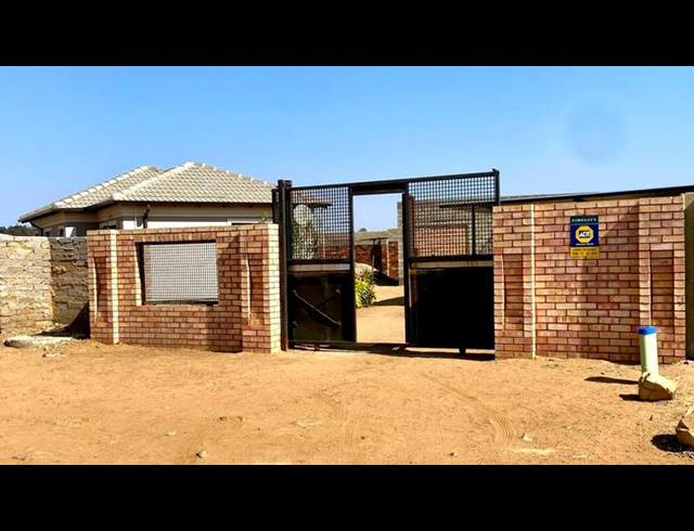 3 BEDROOM PROPERTY TO RENT IN AZAADVILLE GARDENS